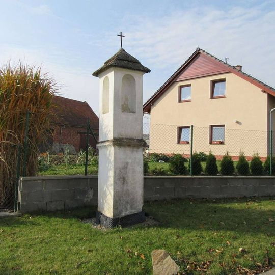 Boží muka na kraji Troubelic