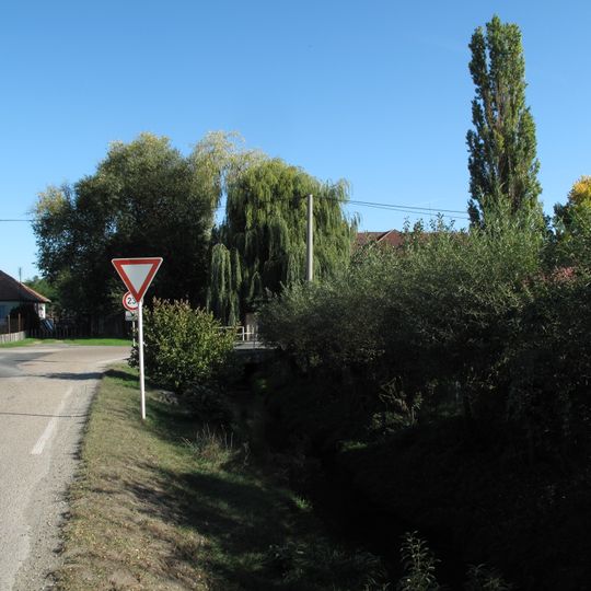 Most silnice II/522 přes Černávku v Netřebě