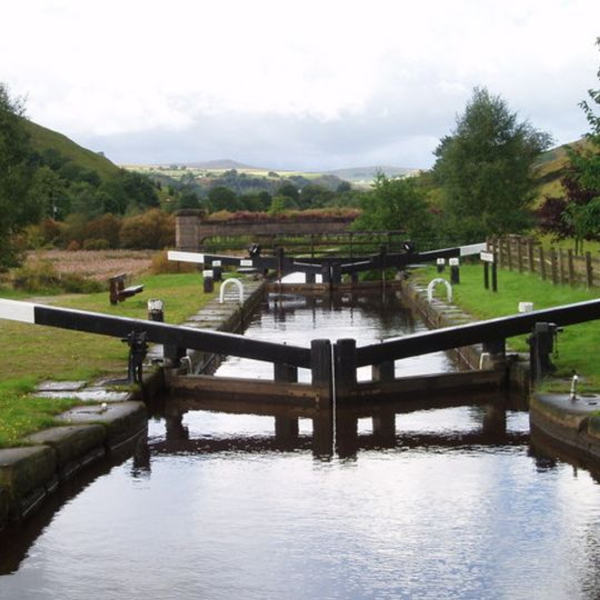 Rochdale Canal Lock 34 Warland Lower Lock And Attached Footbridge