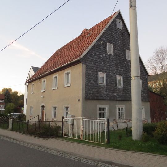 Wohnhaus Hauptstraße 100