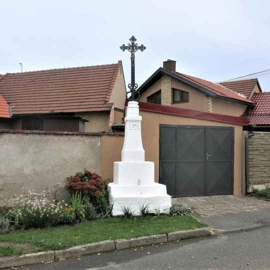 Kříž u domu 5 v Hradišťku