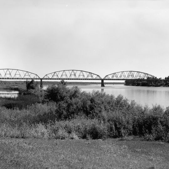 Liberty Memorial Bridge