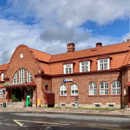 Hämeenlinna railway station building