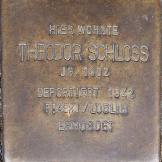 Stolperstein dedicated to Theodor Schloss