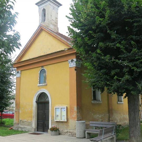 Kaple na návsi v Lukavci