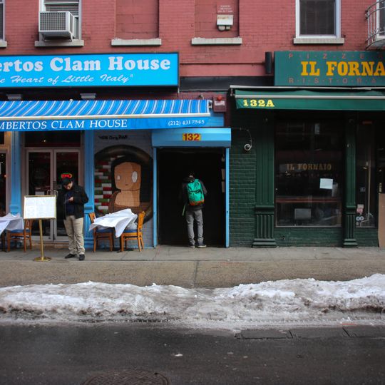 Umberto's Clam House