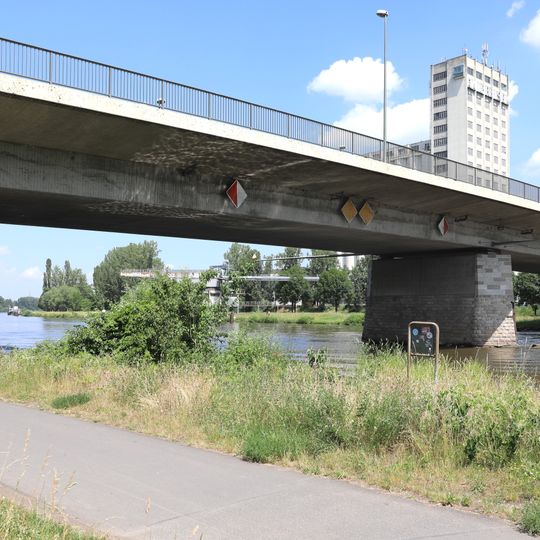 Category:Laurentiusbrücke