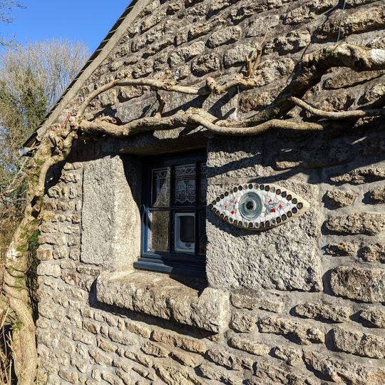 Oeil de pierre chanteau