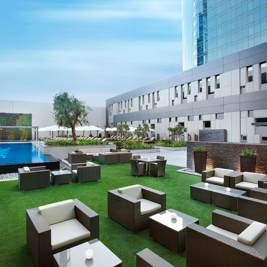 Damac Maison Cour Jardin