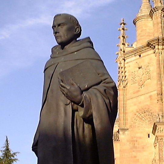 Monumento a Francisco de Vitoria