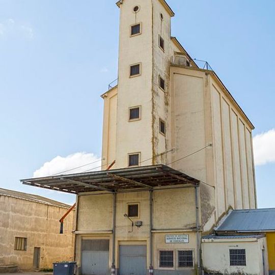 Silo of Carbonero el Mayor