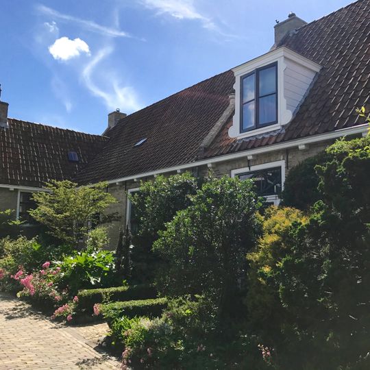 Hervormde kerk, voorm. pastorie