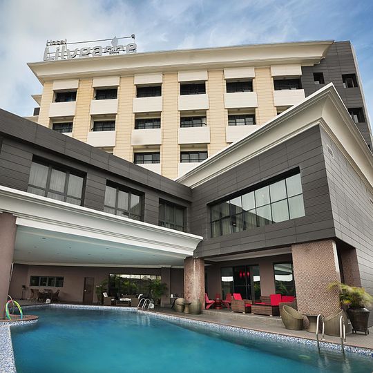 Lilygate Hotel