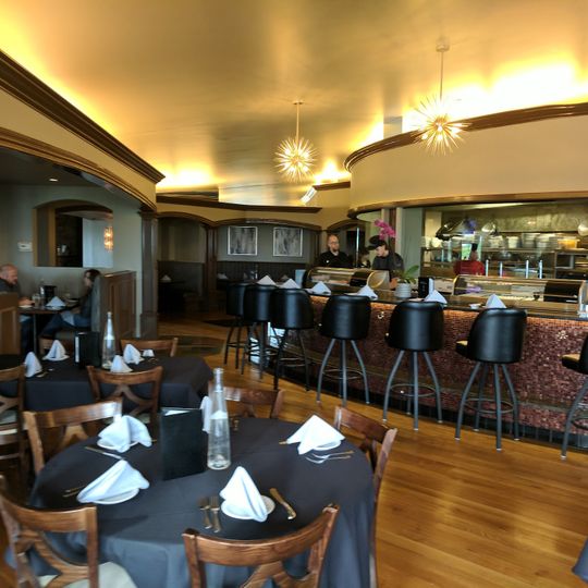 Cliff Dining Pub