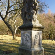 Socha Svatého Jiří u Kopicova statku severovýchodně od Kacanov