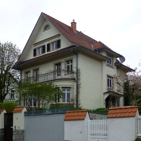 Haus Jahnstraße 9