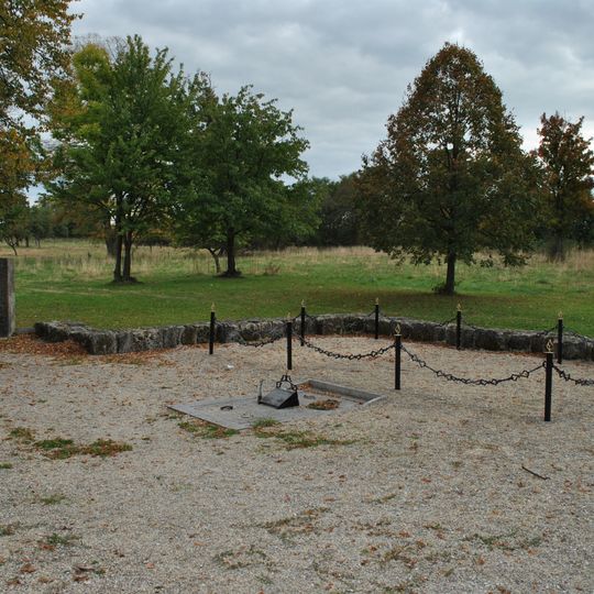 Ostrolúckych kaštieľ, hrobka