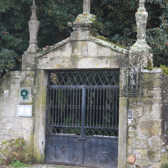 Casa de Esteiró, jardins e mata anexa