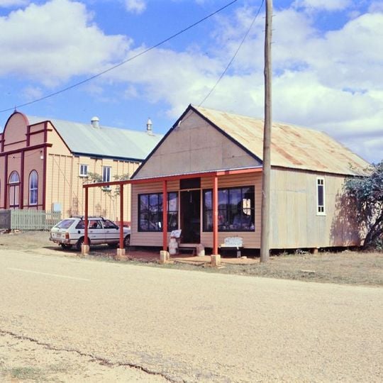 Cake Shop, Ravenswood