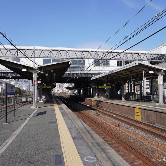 Higashi-Yodogawa Station