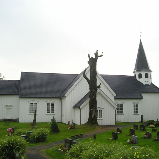 Drangedal kirke