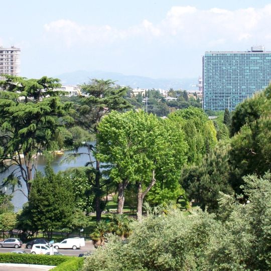 Ligini Towers