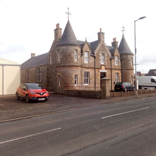 Boundary walls and gatepiers, Castletown Drill Hall, Main Street, Castletown