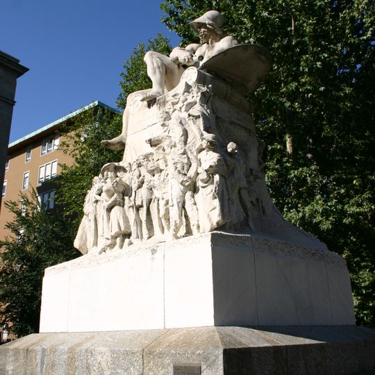 Monumento a Felice Cavallotti