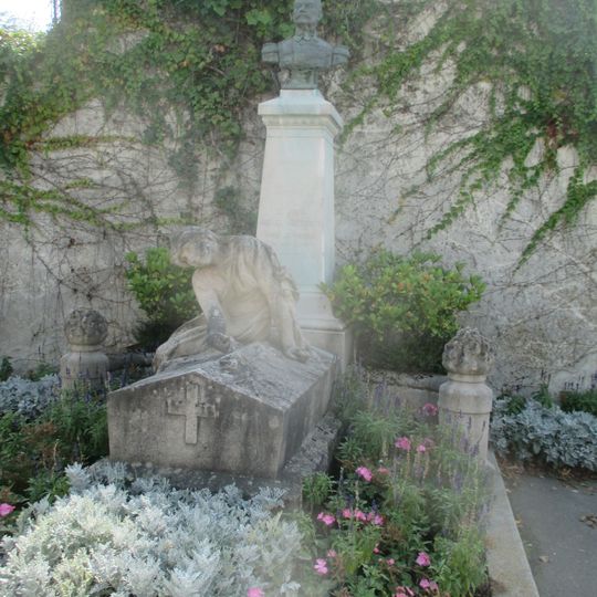 Monument funéraire du Général Henrion-Bertier