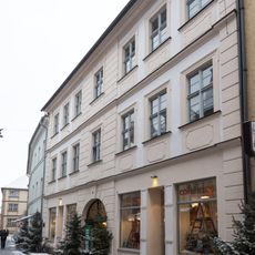 Wohn- und Geschäftshaus