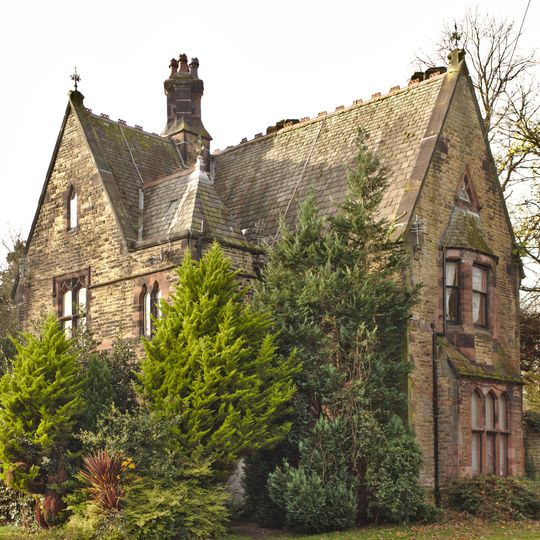 West Lodge of Everton Cemetery