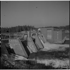 Сооружения плотины (Лесогорский)