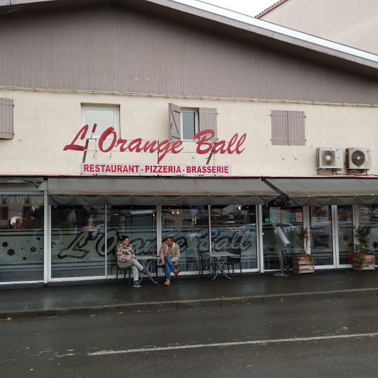 L'Orange Ball