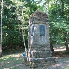 Pomník padlým u hřbitova v Ludvíkovicích