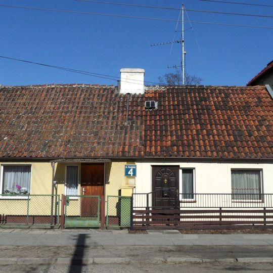Dom przy ulicy Pułaskiego 4