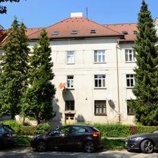 Malá Praha, železničiarske domy, dom bytový-sekcia III.