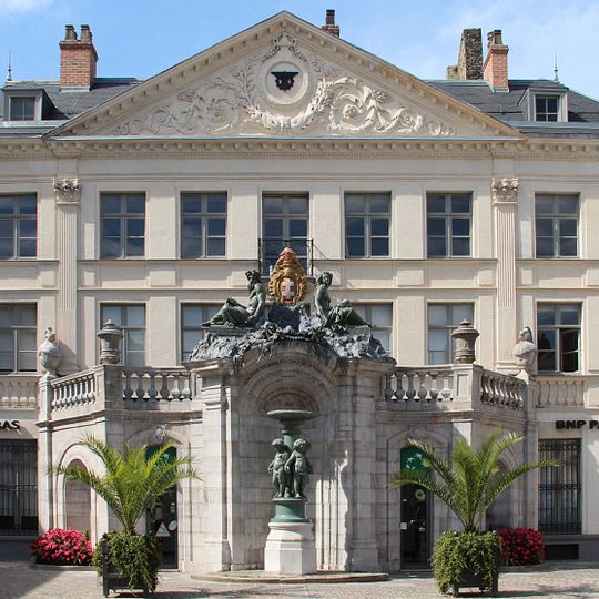 Immeuble, 5 place Victor-Hugo, 1 rue Sainte-Aldegonde