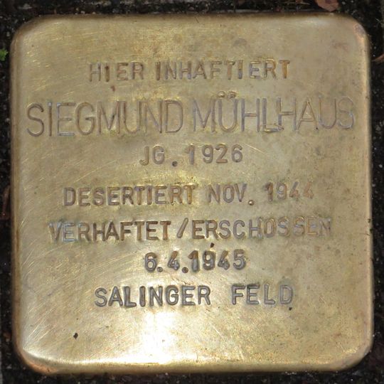 Stolperstein dedicated to Siegmund Mühlhaus