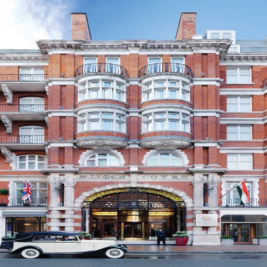 St. James’ Court London, A Taj Hotel