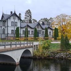 Patron's building JB1 in Verla