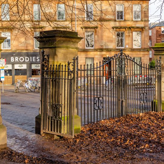 Gate Piers, Queen's Park, Glasgow