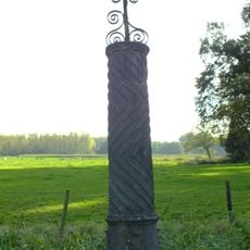 Heeswijk: zuilschacht