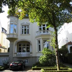 Jean-Paul-Straße 8