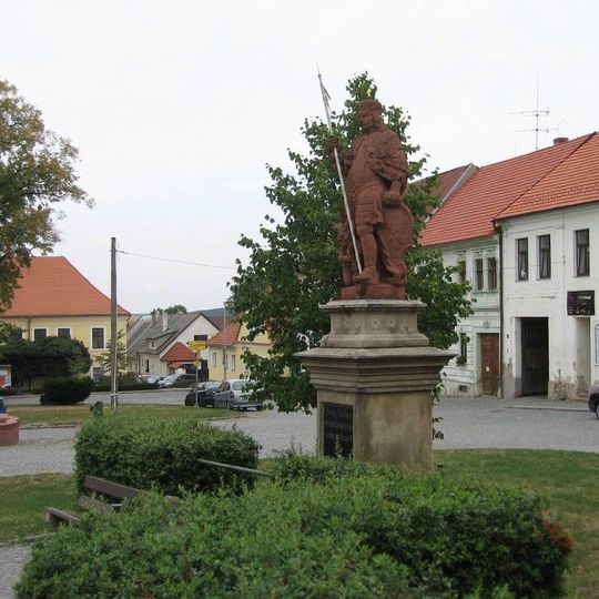 Socha sv. Václava na náměstí v Čechticích