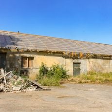 Западный флигель (Кипень)