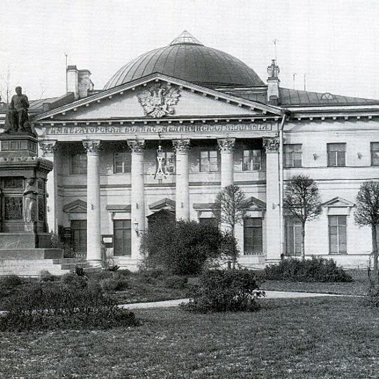 Monument to Sir James Wylie, Saint Petersburg