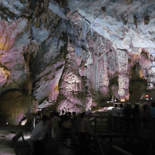 Thiên-Đường-Höhle