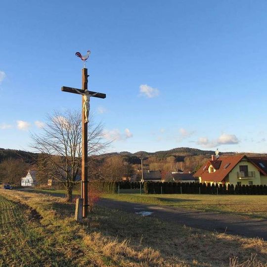 Kříž v Rovensku na okraji obce