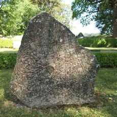 Uppland Runic Inscription 795