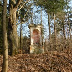 Výklenková kaplička na Komorním Hrádku